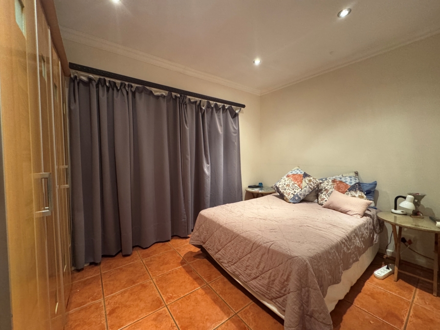 To Let 2 Bedroom Property for Rent in Lochnerhof Western Cape